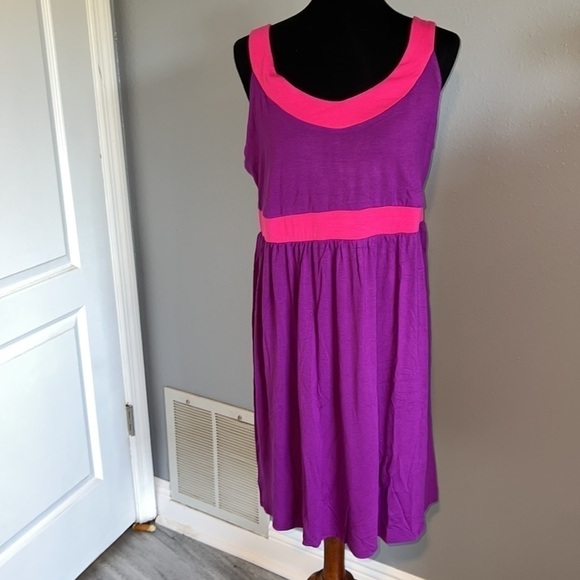 Purple & pink stretchy dress casual size 14/16 Lane Bryant - Picture 2 of 11